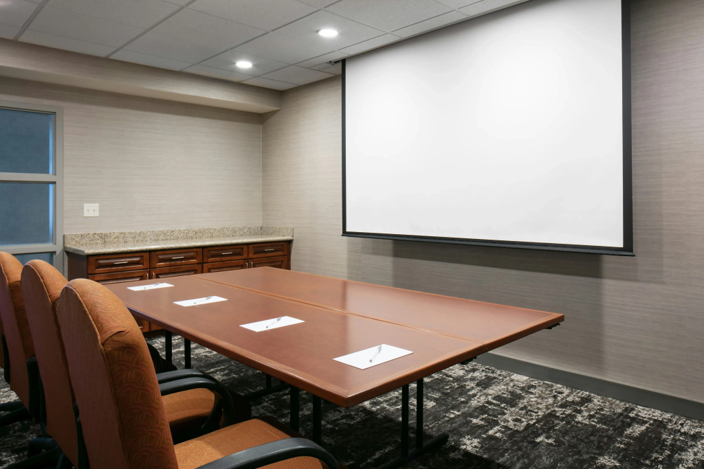 Hampton Inn & Suites West Bend