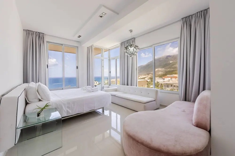 Villa Belle Azure by PikHost