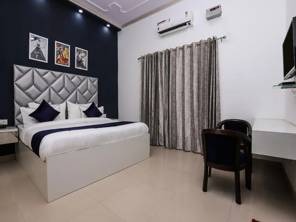 Capital O Noida Homestay 36