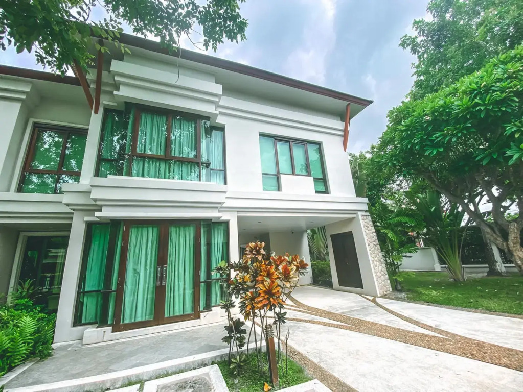 Royal Sammuk Villa