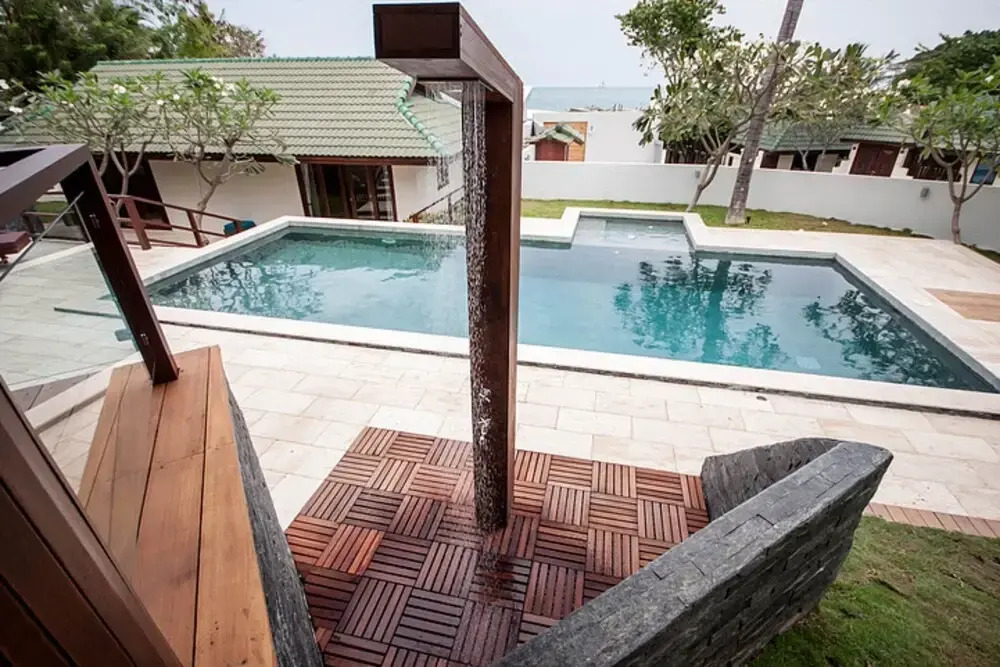 3 Bedroom Pool Villa 20 seconds from Samrong beach front