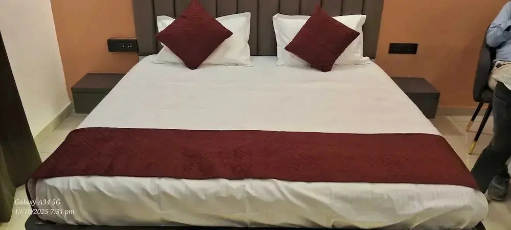 Luxury Rooms In Lucknow