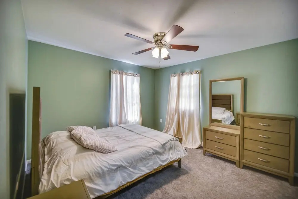 < 1 Mi to Beach! Quaint Norfolk Duplex w/ Yard