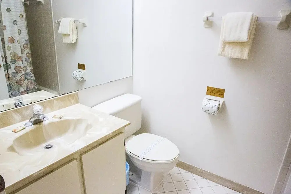 Clubview Country Club 2 Bedroom Condo