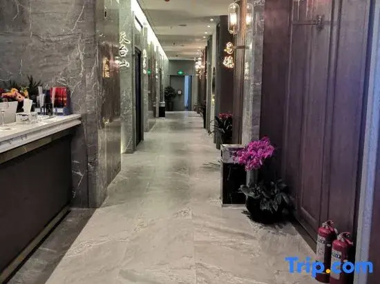 Mengzhou Huiyijia Business Hotel