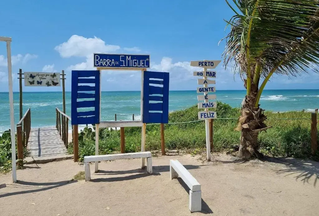Areias do Mar Tranquilo com Varanda A317
