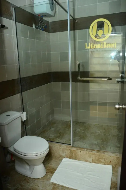 LJ Grand Resort