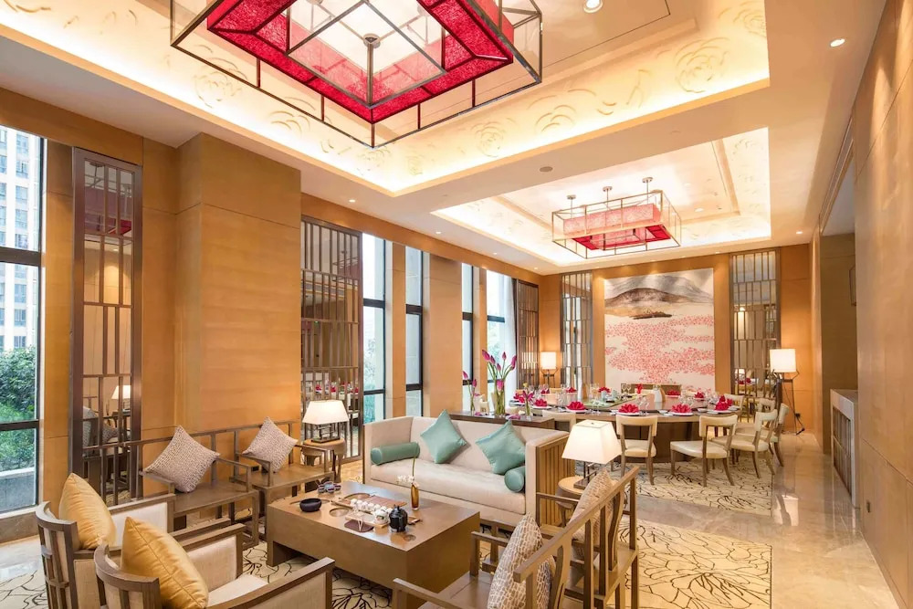 Chongqing High-Tech Holiday Hotel