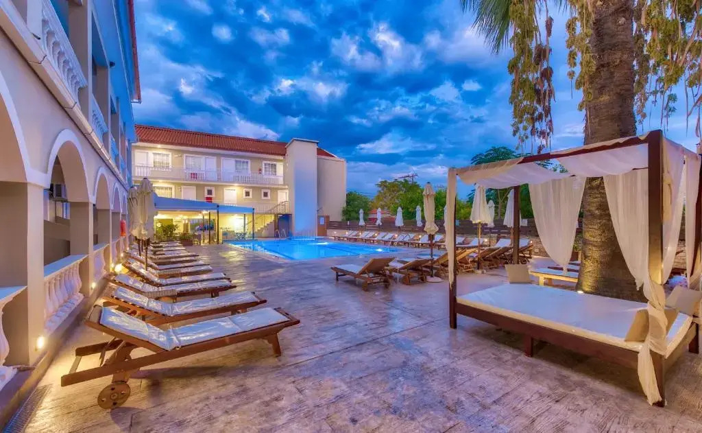 Natalie Hotel