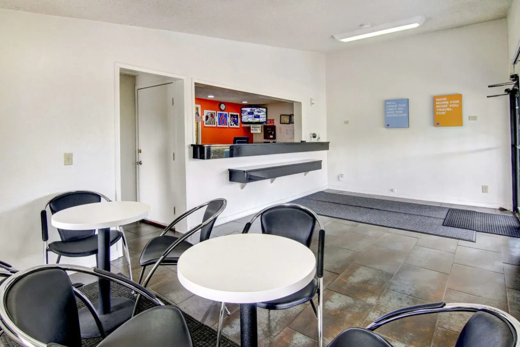 Motel 6-Union City, GA - Atlanta Airport