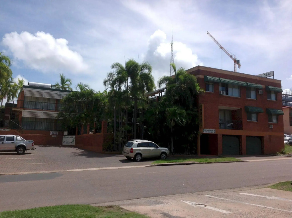 Palms Motel