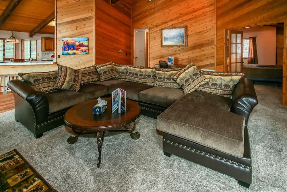 Grizzly Manor