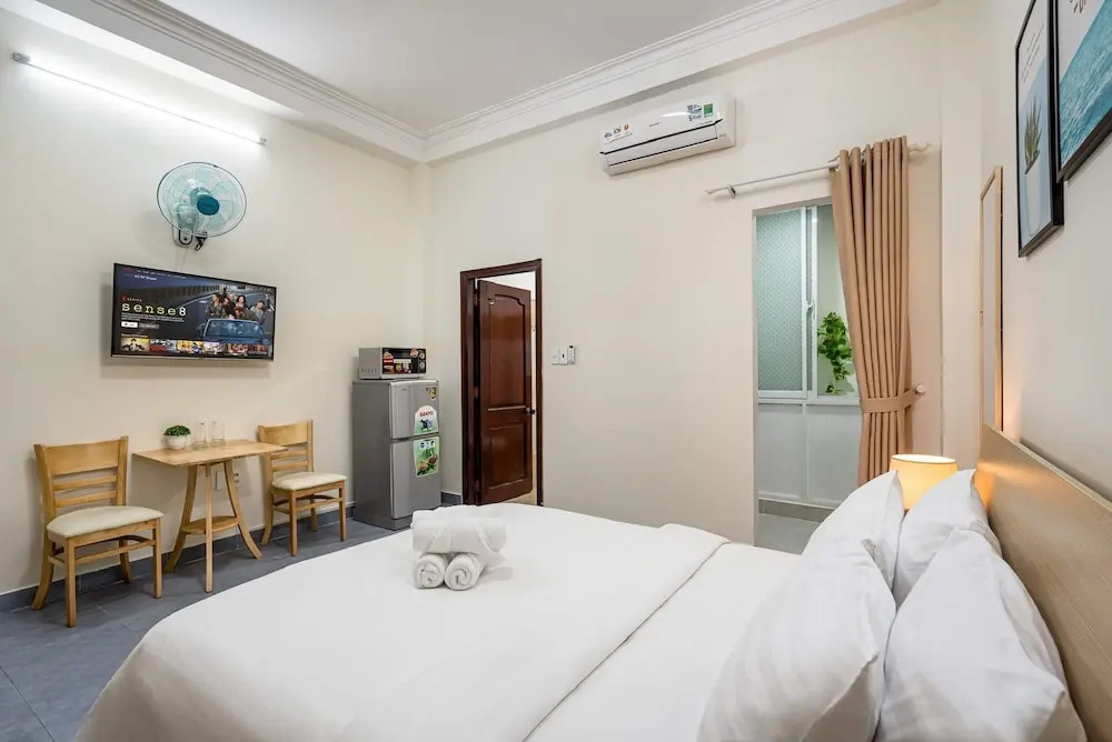 We Home Nguyen Trai