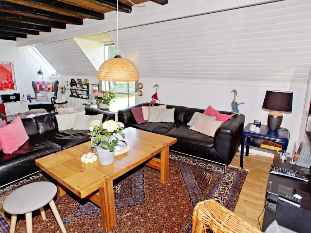 Attractive Holiday Home in Hemmet near Sea