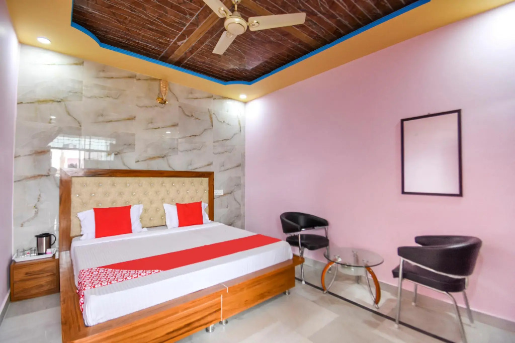 OYO 48260 Hotel Grand City