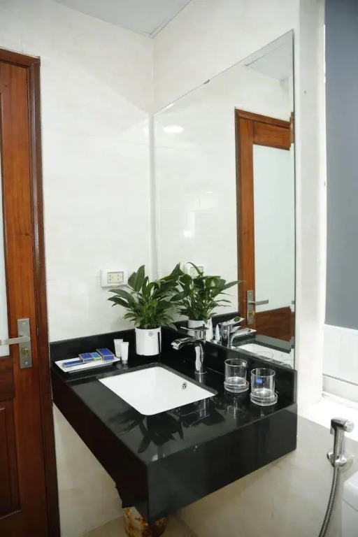 Hoàng Gia Hotel Nhân Hòa