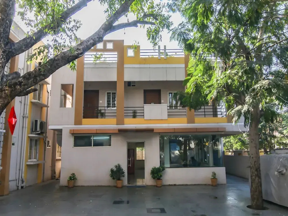 The Mak Inn Hotel - Affordable Luxury Stay