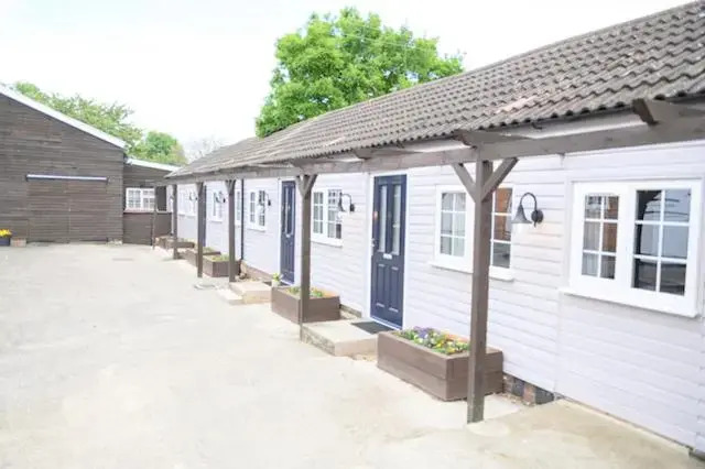 Bradford Apartment at West Drayton Farm