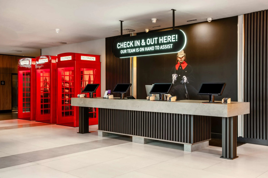 Radisson RED London Heathrow