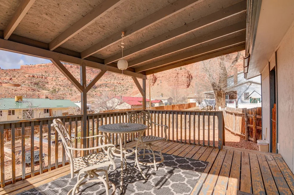 Kanab Home w/ Deck Near Zion National Park!