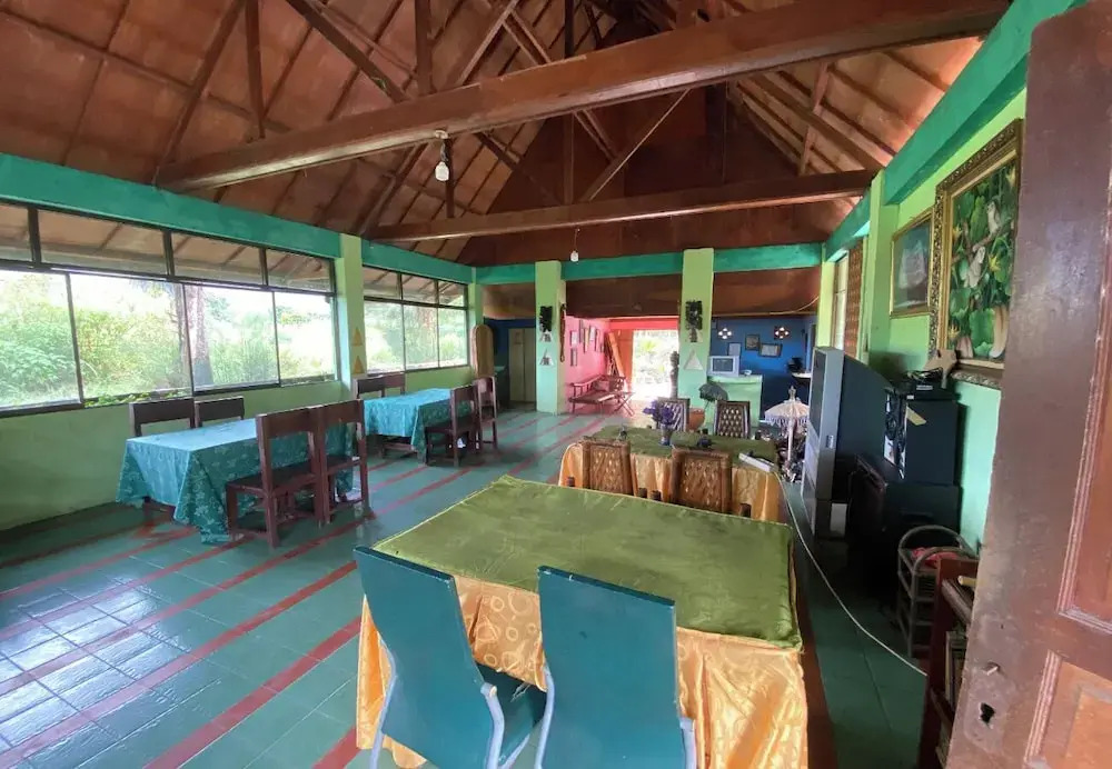 Roman Sinasi Hotel