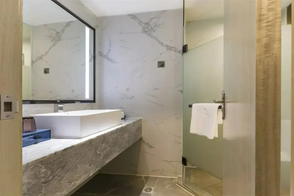 Echarm Hotel(Baixin Plaza store, Sanyuanli Avenue, Guangzhou)