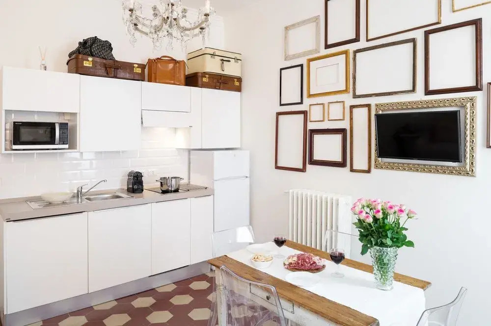 L8 Boutique Design Apartments