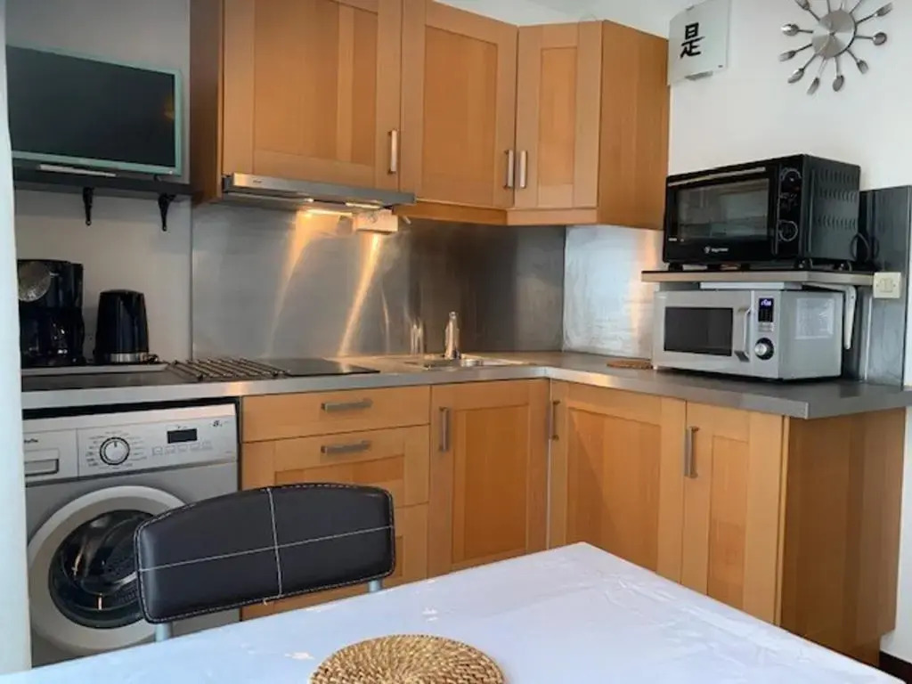 Appartement Balaruc-les-Bains, 1 pièce, 3 personnes - FR-1-503-92