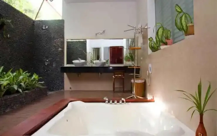 Nui Thom Ecolodge