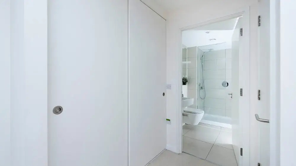 Contemporary 2br Apartment in East Putney
