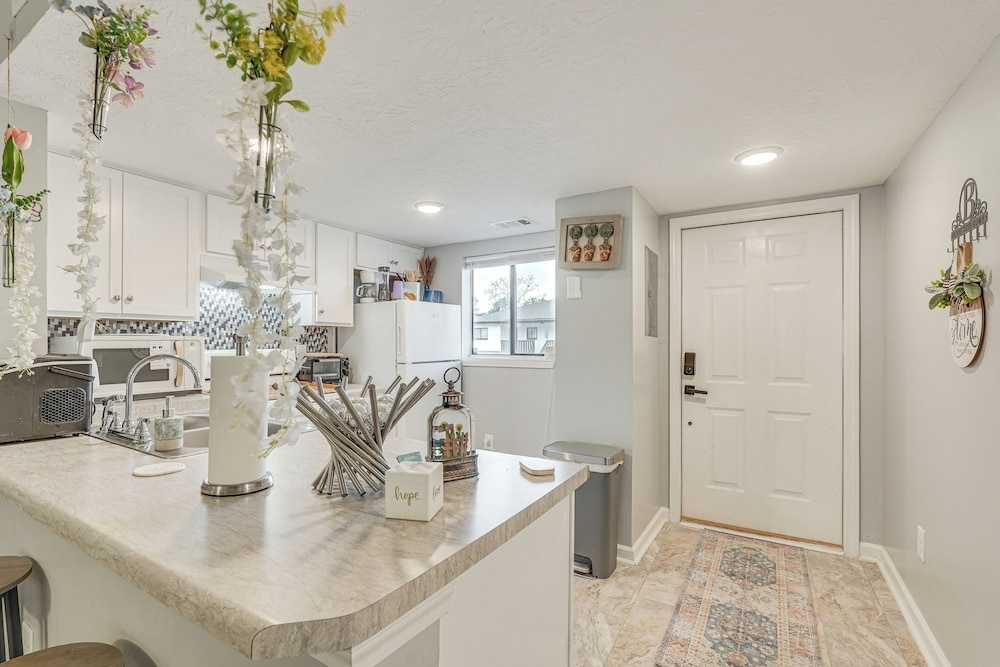 7 Mi to Downtown Fun! Spacious Augusta Condo