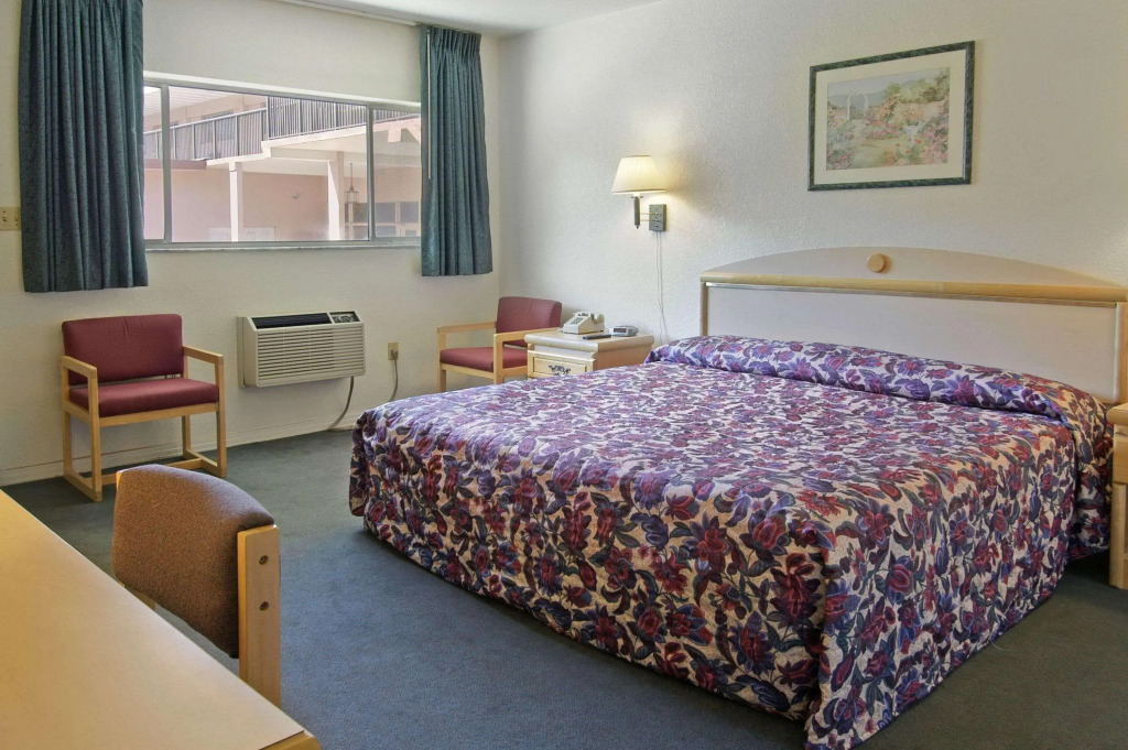 University Inn