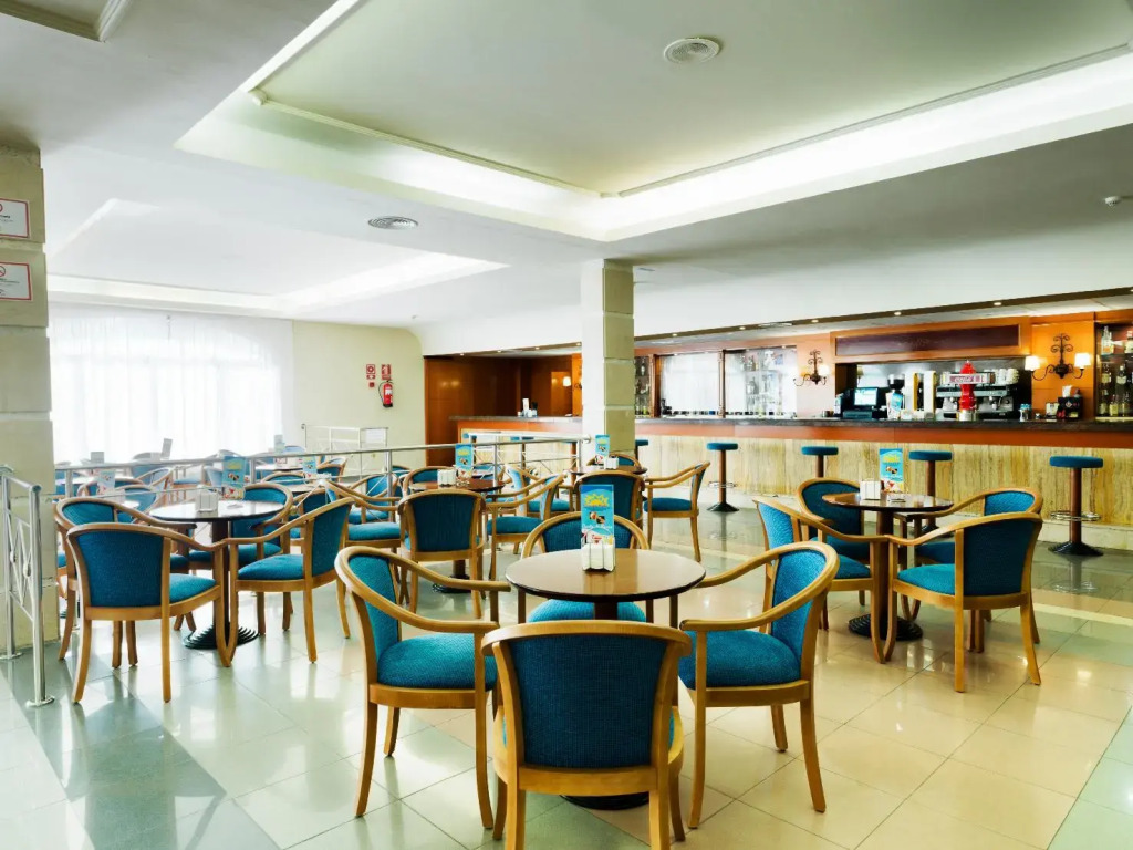 Hotel Monarque Cendrillón