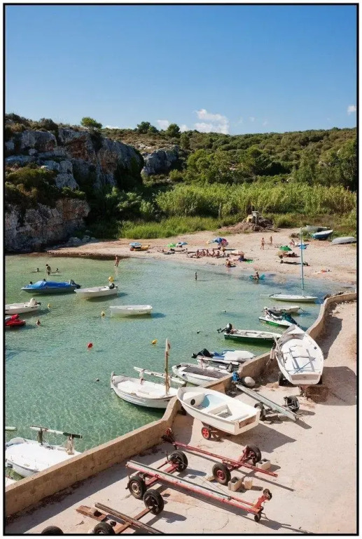 Apartamentos Playa de Canutells