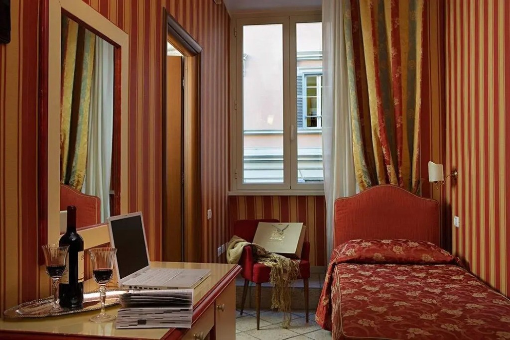 Hotel Golden