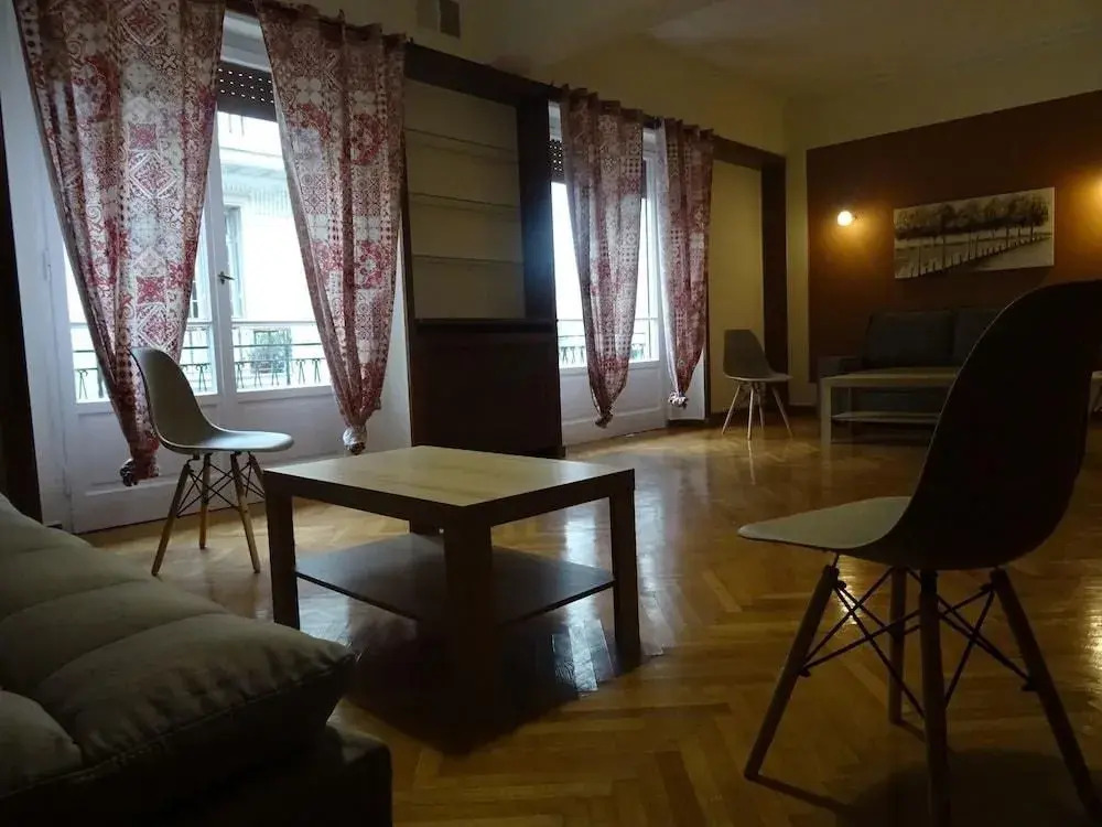 Olympic Zeus central apartment