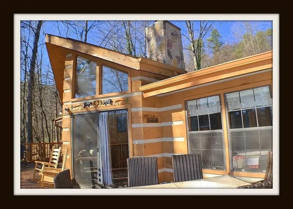 Rast Court Cabin 1016 - 4 Br cabin by RedAwning