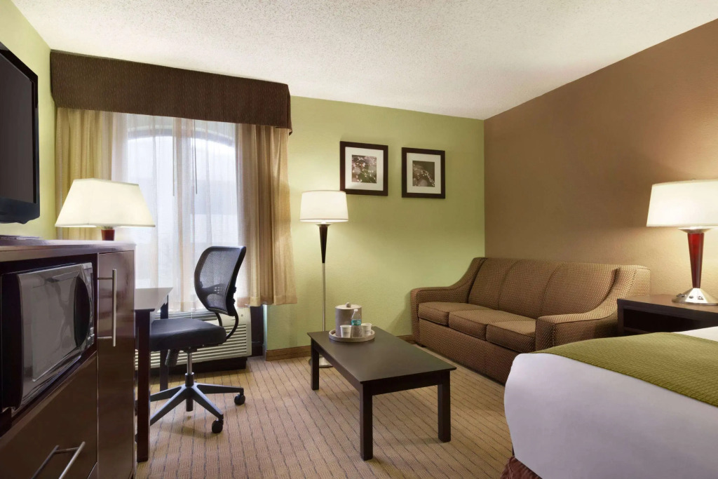 Days Inn by Wyndham Baltimore Inner Harbor