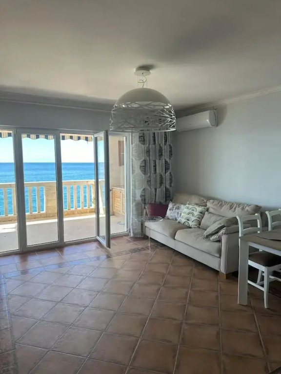 Beachfront Four bedroom Apartment