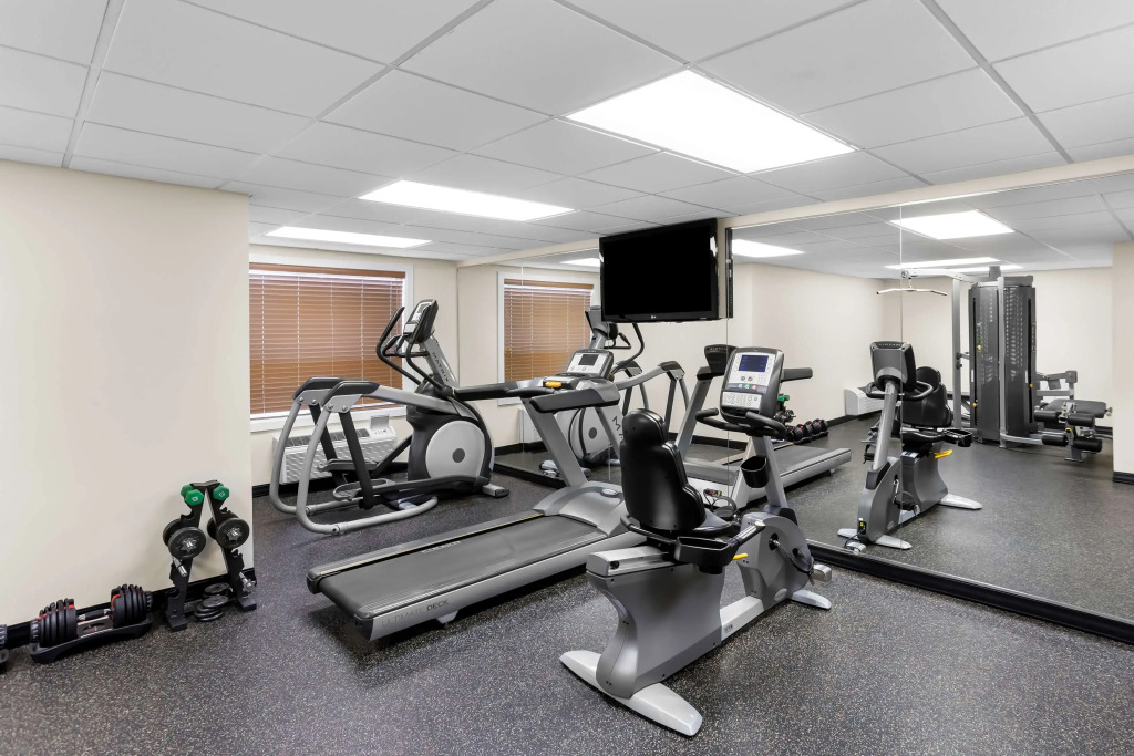 Best Western Thompson Hotel & Suites