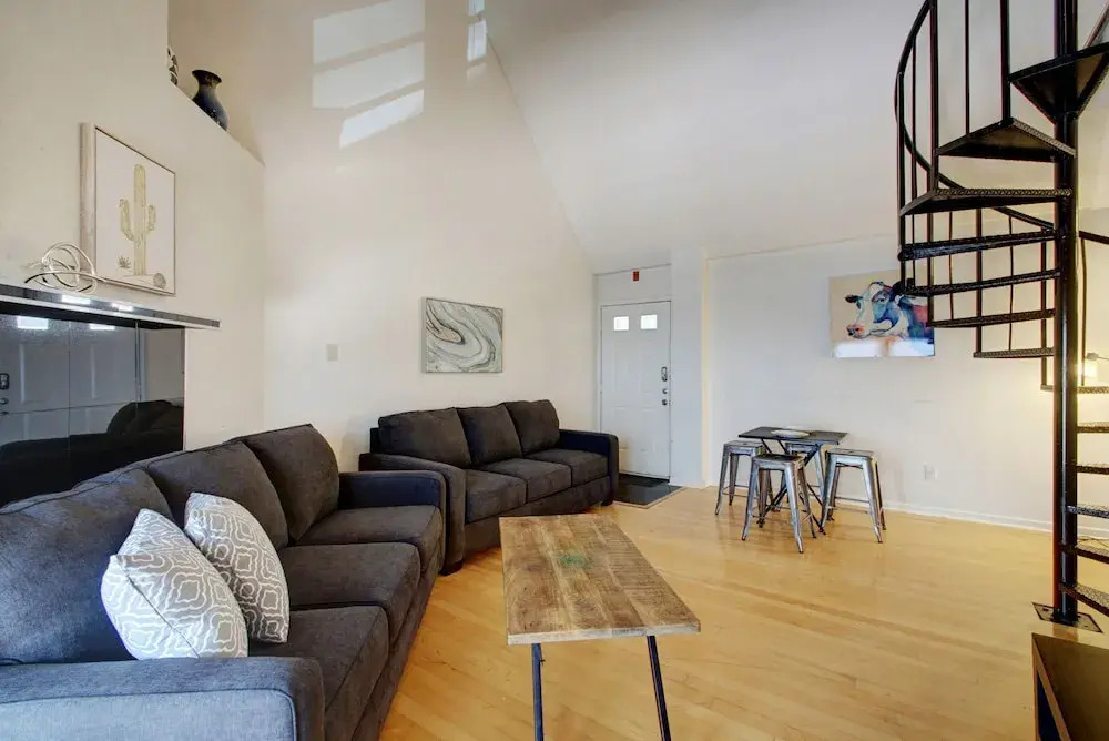 AustinStays 4 Bedroom Downtown Suite