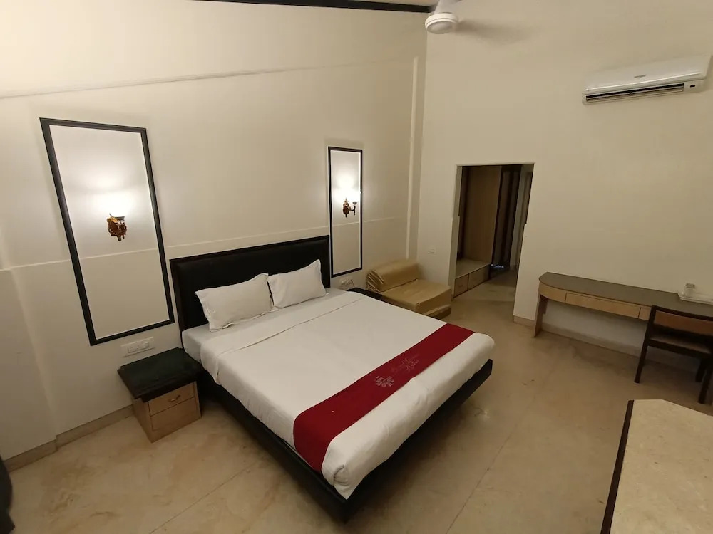 Royal Garden Resort
