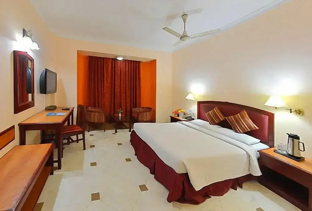 Hotel Aadithya