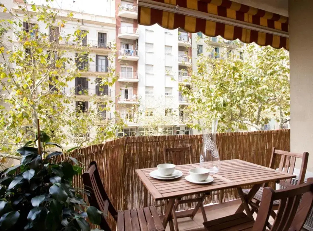 Avinguda Gaudi Apartment