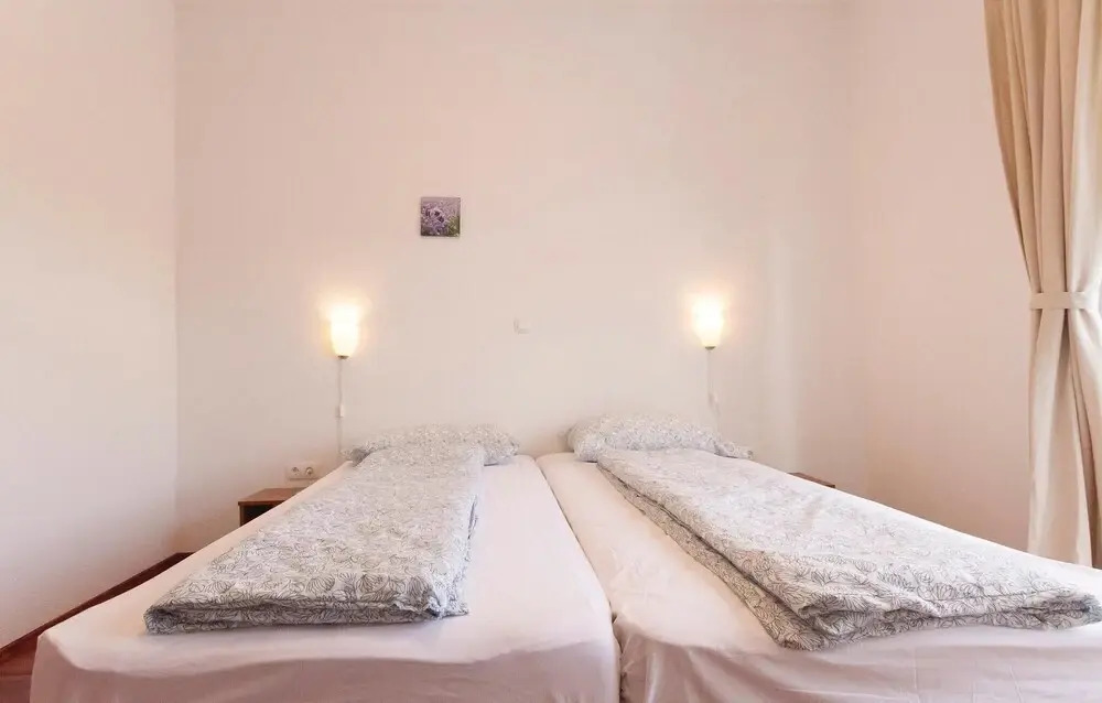 Amazing Home in Barbat With Wifi and 7 Bedrooms