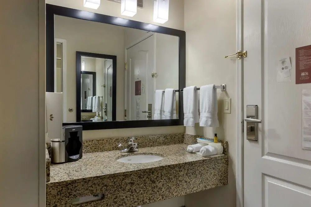 Holiday Inn Express Searcy