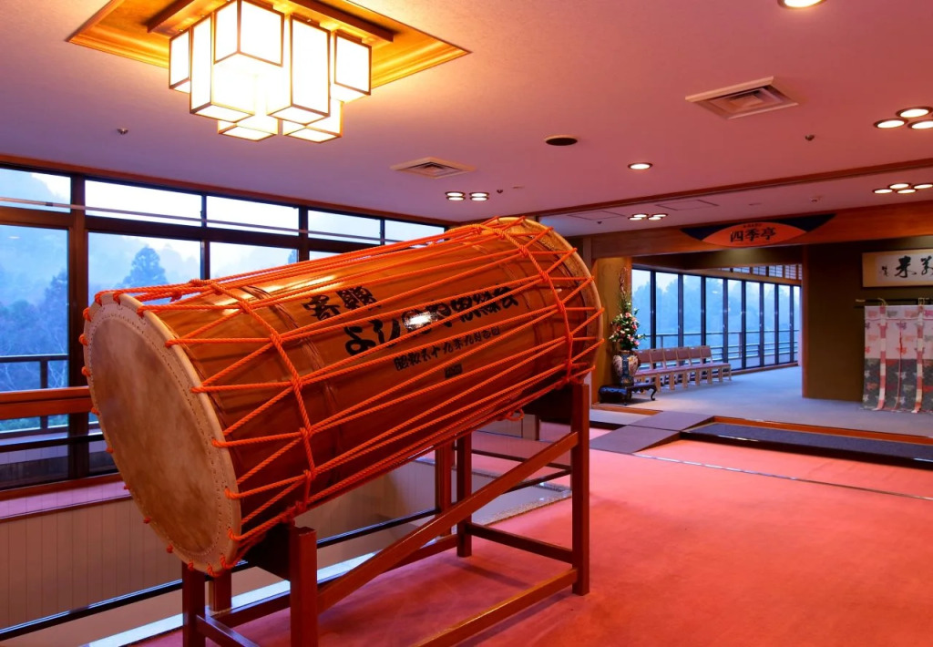 Ooedo Onsen Monogatari Premium Yoshinoya Irokuen