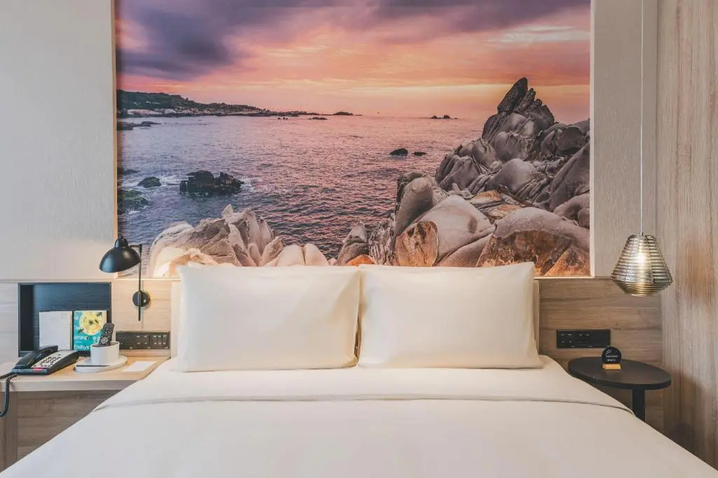 Atour Hotel