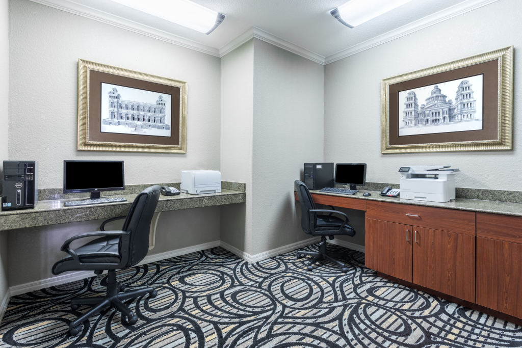 Holiday Inn Express Hotel and Suites Lake Charles by IHG