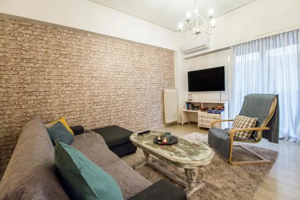 Stylish apt in Athens center